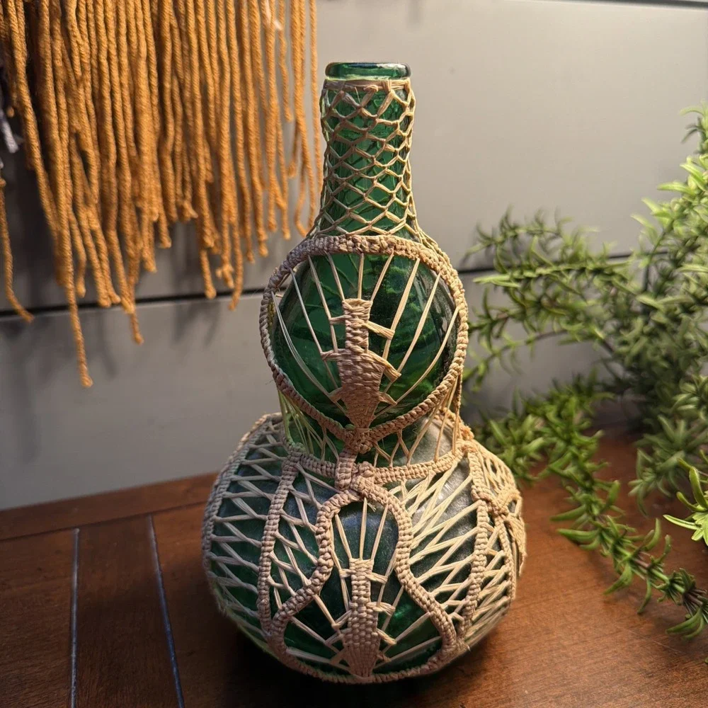 VTG Macrame Seagrass Wrapped Glass Green Bottle Vase Bohemian Tiki Nautical 8.5